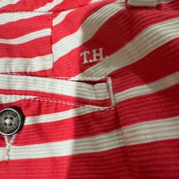 Good used condition Tommy Hilfiger shorts. Sz 6 - Picture 7 of 10